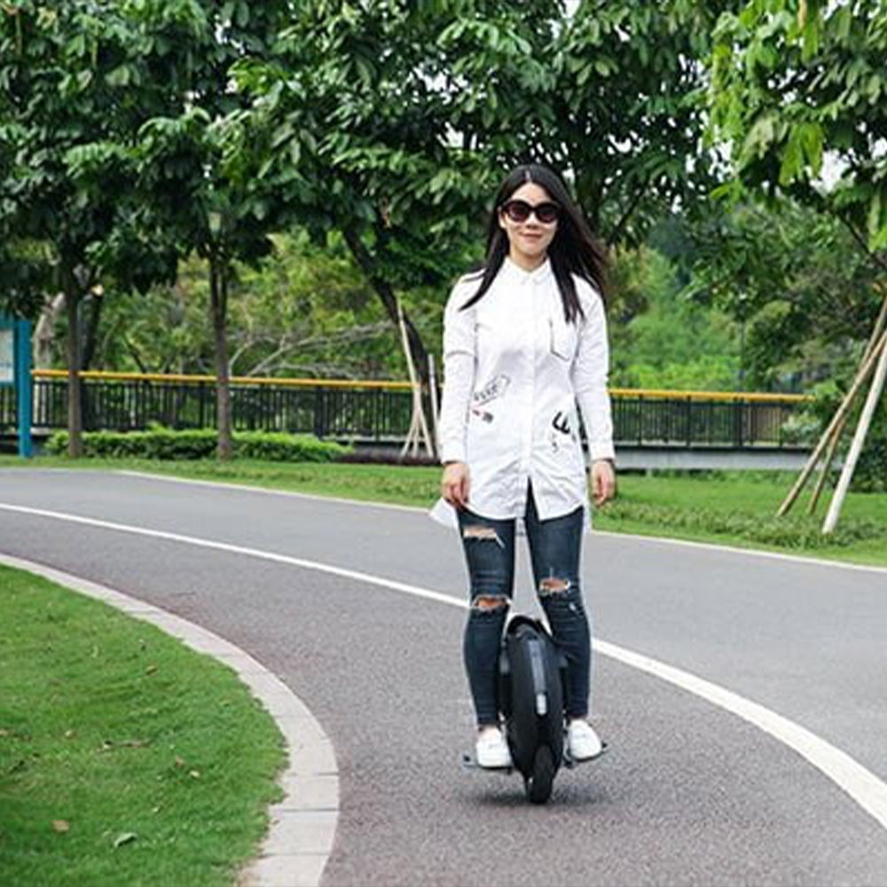 KingSong 14D Electric Unicycle – Lightweight, Smart & Ready for Every Ride