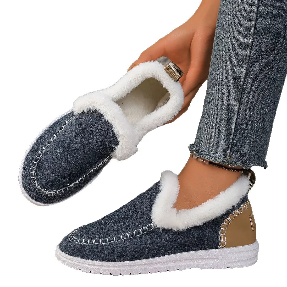 Plush-Lined Slip-Ons – Cozy Comfort Meets Effortless Style