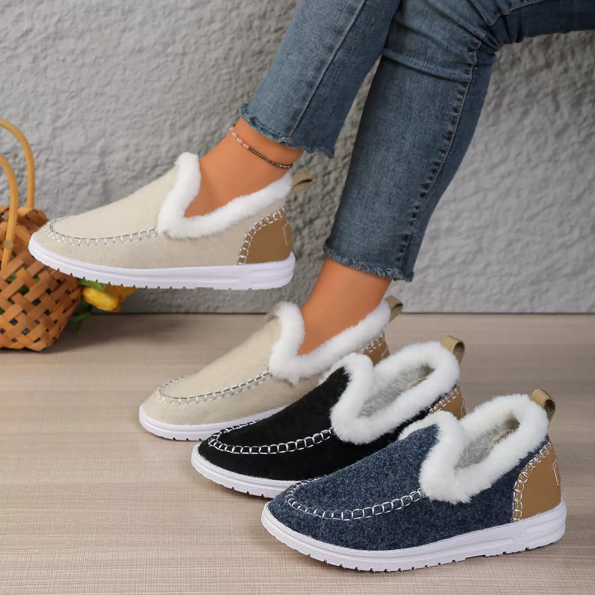 Plush-Lined Slip-Ons – Cozy Comfort Meets Effortless Style