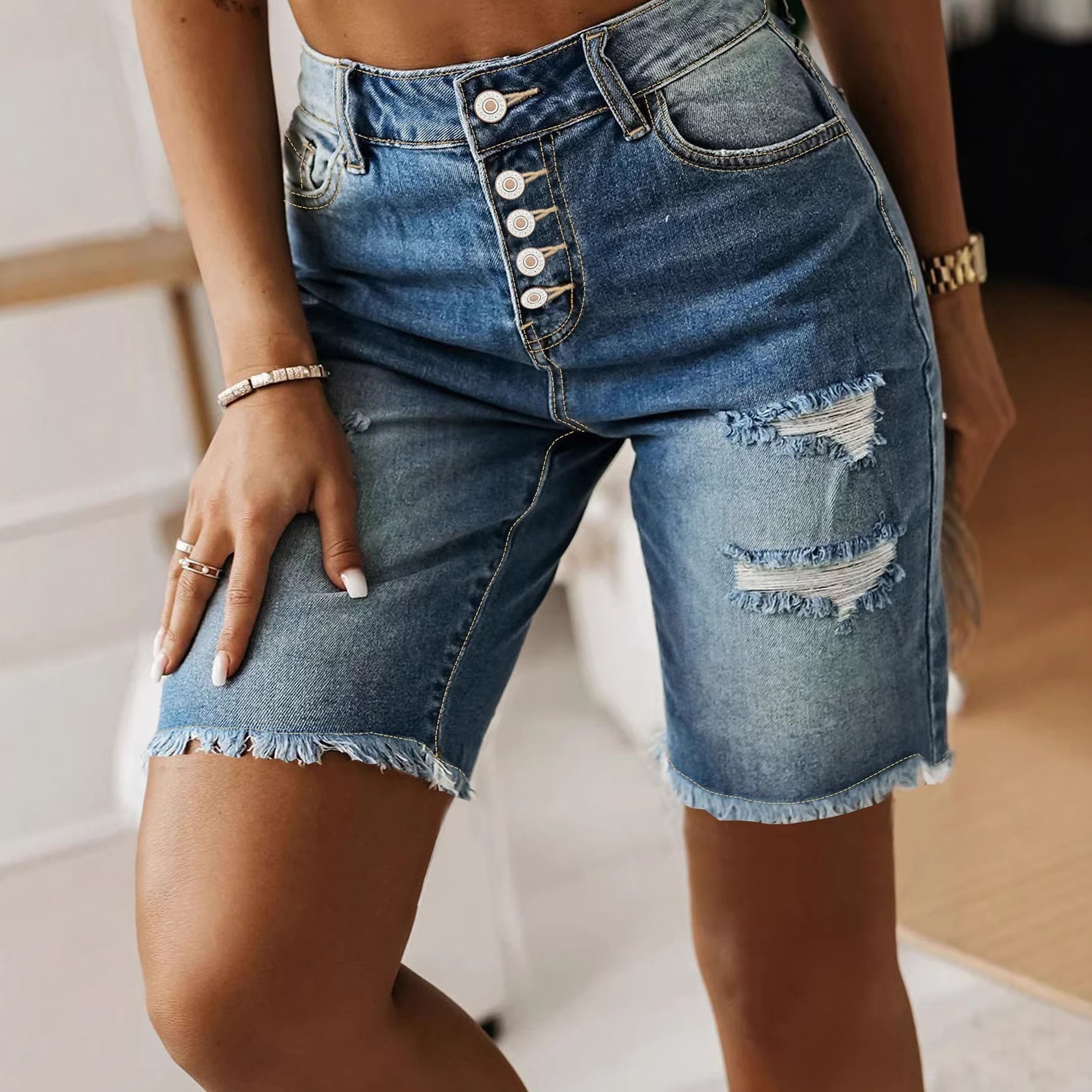 🔥 Women’s Cotton Denim Shorts – Mid-Length Frayed Hem Distressed
