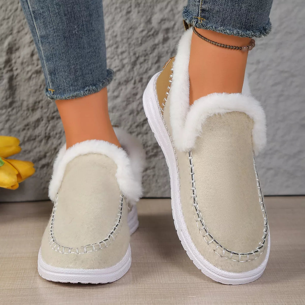 Plush-Lined Slip-Ons – Cozy Comfort Meets Effortless Style