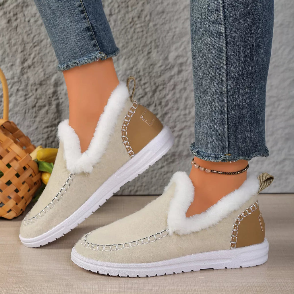 Plush-Lined Slip-Ons – Cozy Comfort Meets Effortless Style
