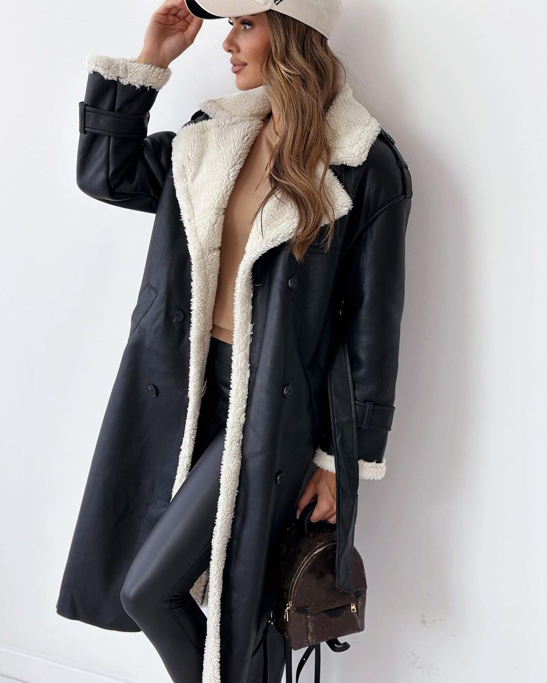 Women’s Belted Double-Breasted Winter Trench Coat – Elegant Warmth & Timeless Style
