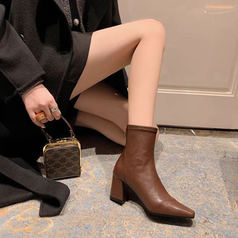 Soft Leather Zip-Back Velvet-Lined Skinny Boots – Sleek Heels