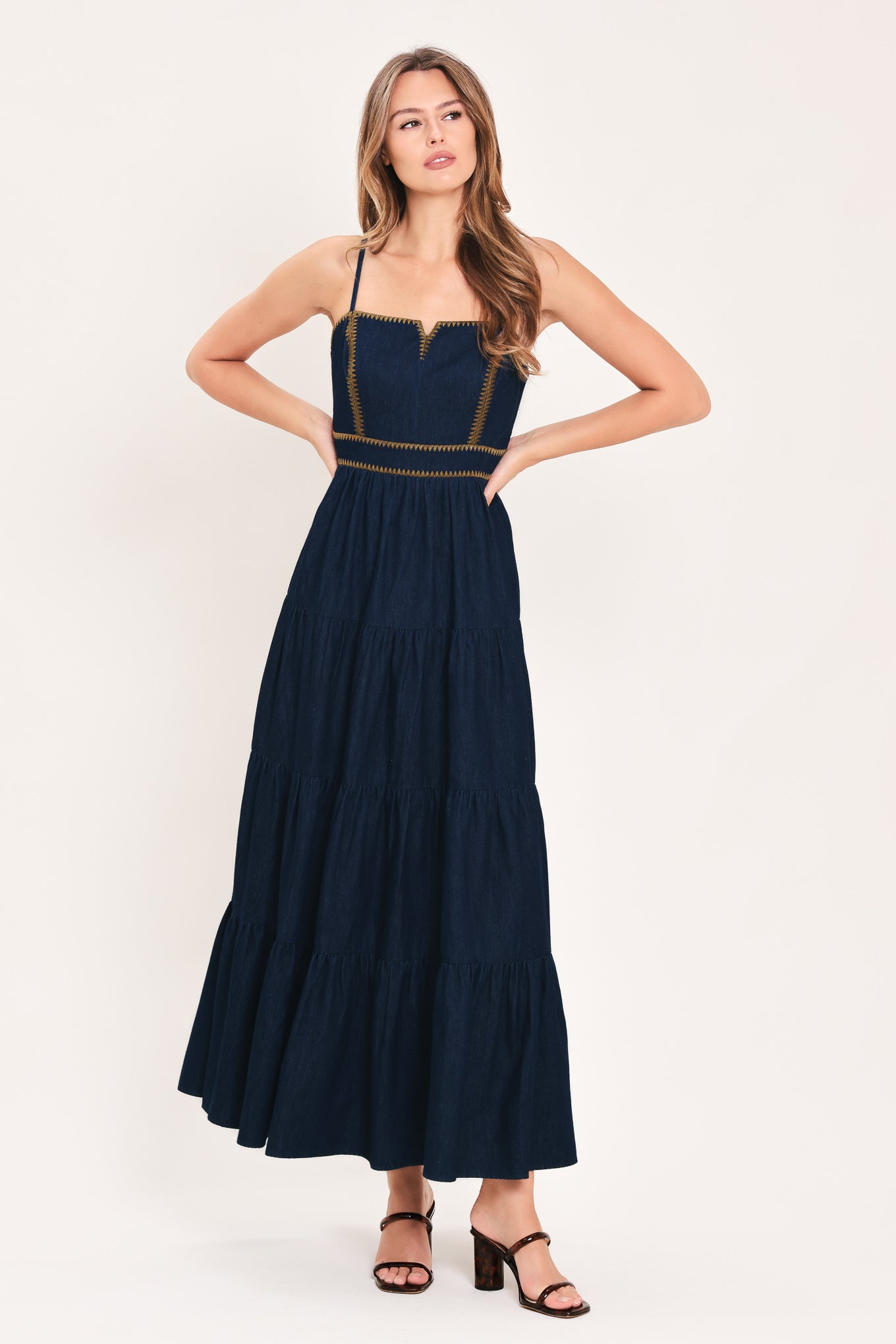 ⭐ STARS ALONG THE SEAM DENIM MAXI DRESS