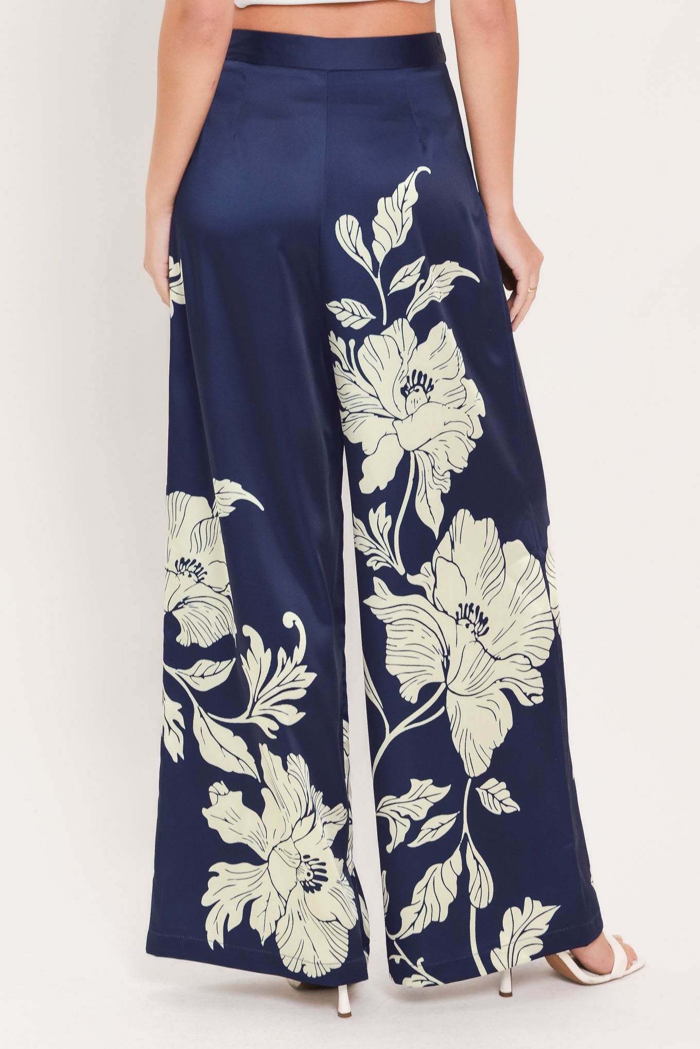 🤍 WHITE MAGNOLIA CURRENT WOVEN WIDE LEG PANTS