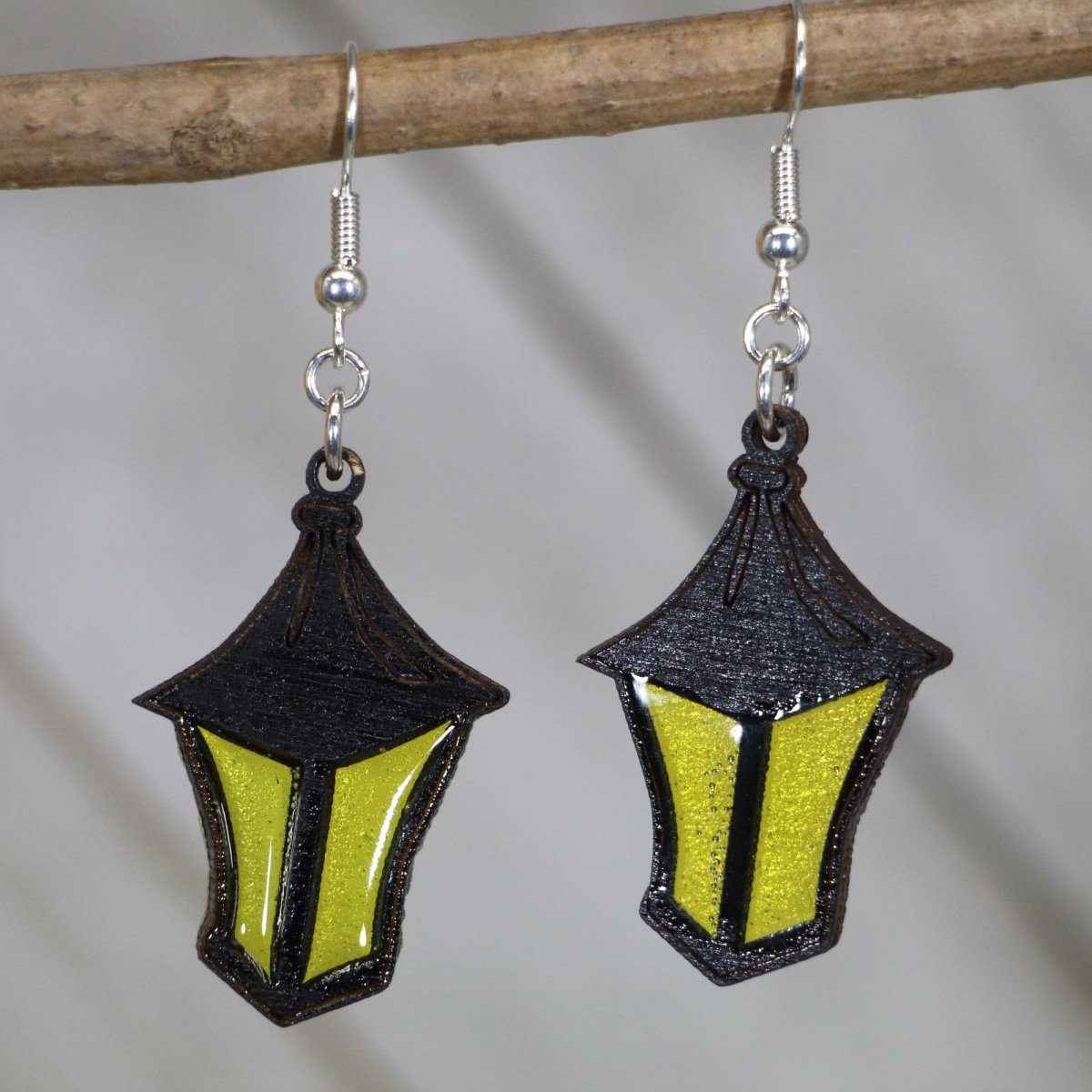 🎃🕯️ Spooky Lantern Wooden Earrings – Halloween Pumpkin Lantern Jewelry 👻
