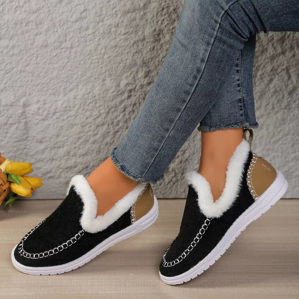 Plush-Lined Slip-Ons – Cozy Comfort Meets Effortless Style