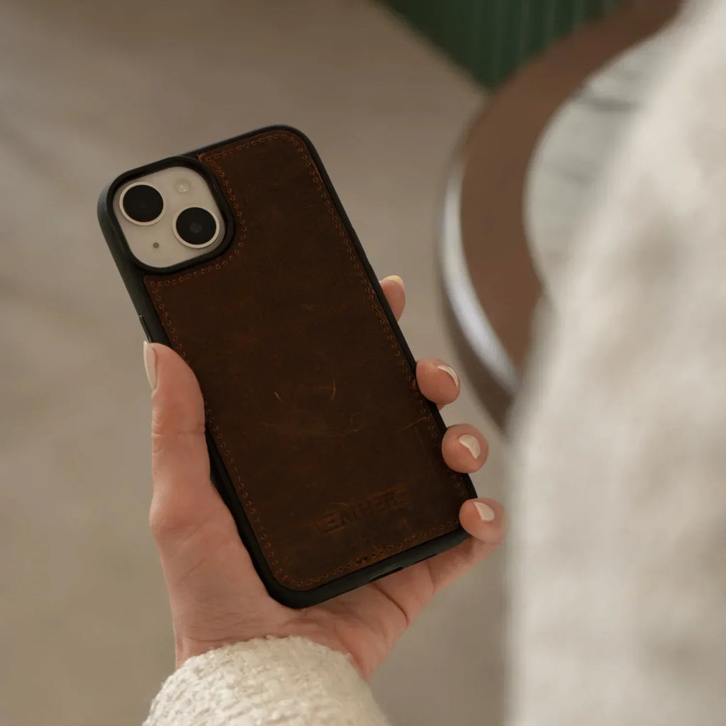 iPhone 16 Series Red Leather Wallet Case – New York Edition
